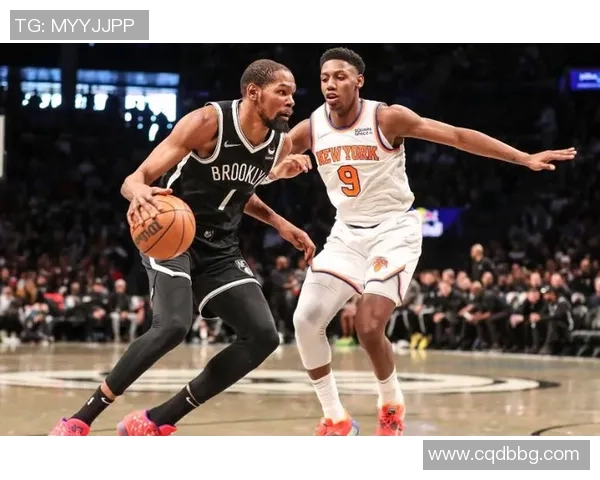 迈克布朗表示哈特和米切尔罗宾逊能否出战揭幕战仍存不确定性 迈克布朗表示哈特和米切尔罗宾逊能否出战揭幕战仍存不确定性